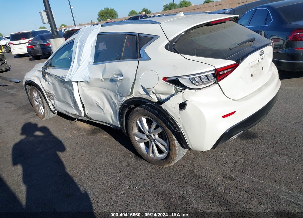 2019 INFINITI QX30 LUXE VIN: SJKCH5CP9KA009866