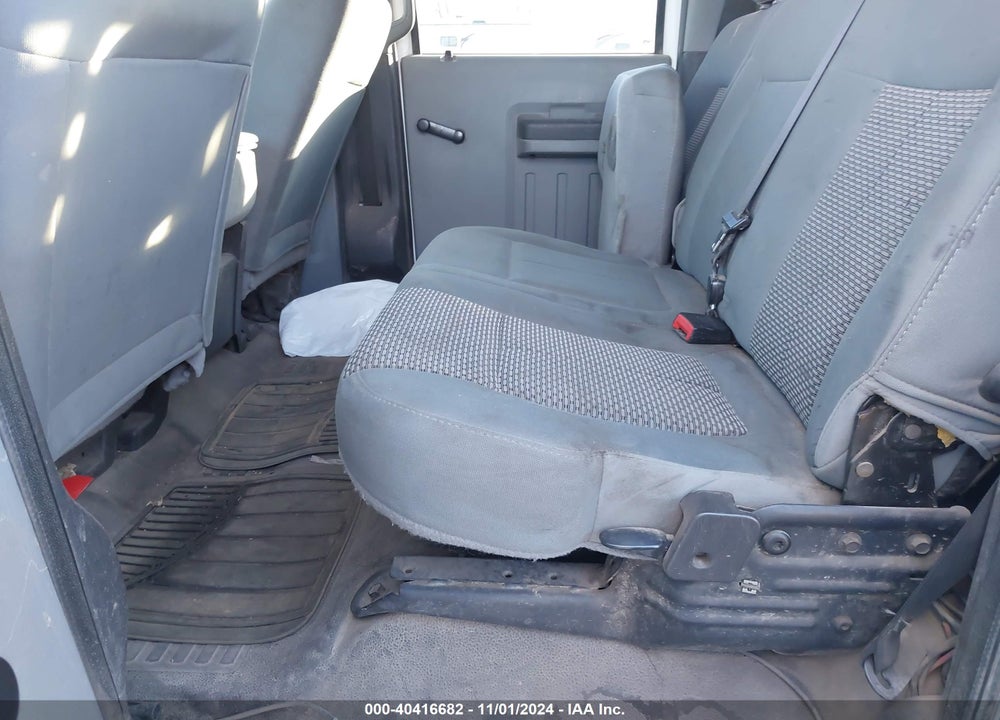 2011 FORD F-250 XL VIN: 1FT7W2B65BEC07984