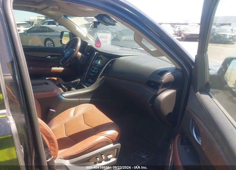 2018 CADILLAC ESCALADE ESV LUXURY VIN: 1GYS3HKJ2JR293198