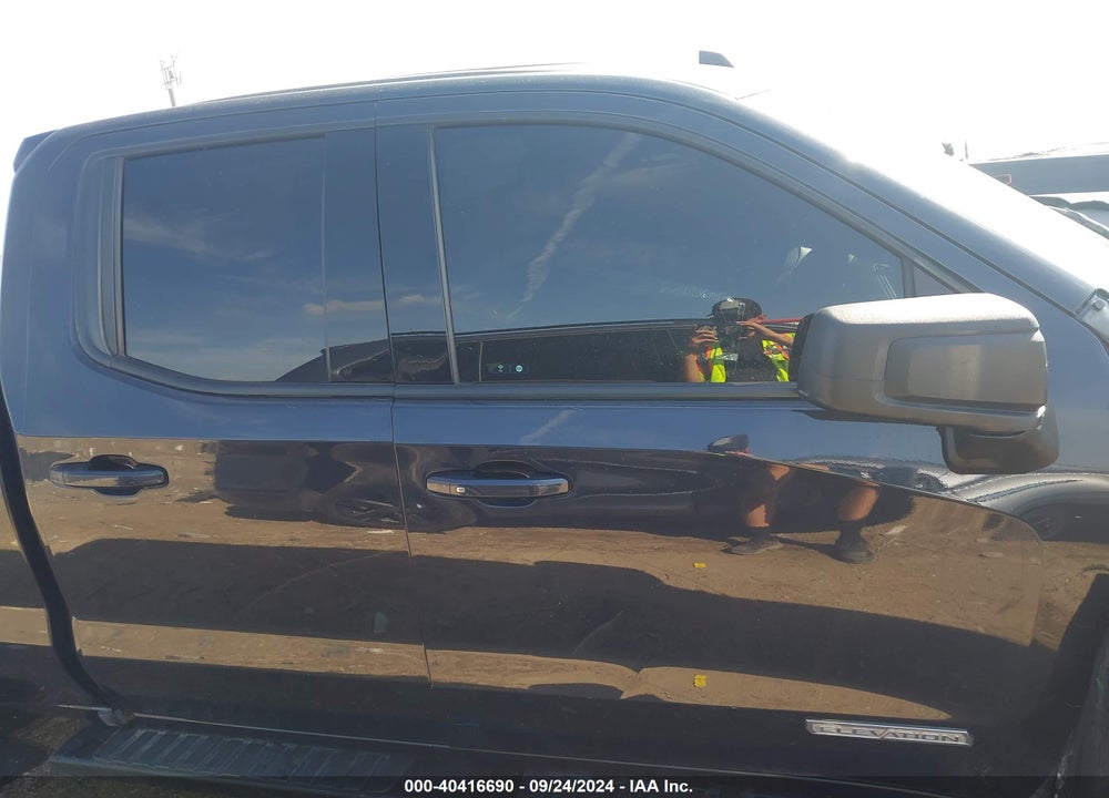 2022 GMC SIERRA 1500 2WD DOUBLE CAB STANDARD BOX ELEVATION VIN: 1GTRHCED6NZ518453