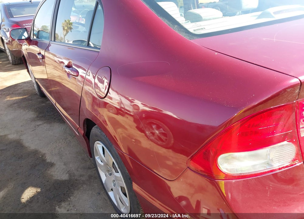 2010 HONDA CIVIC LX VIN: 19XFA1F52AE067949