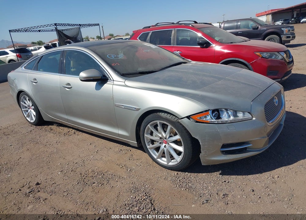 2014 JAGUAR XJ VIN: SAJWJ1CD3E8V60567