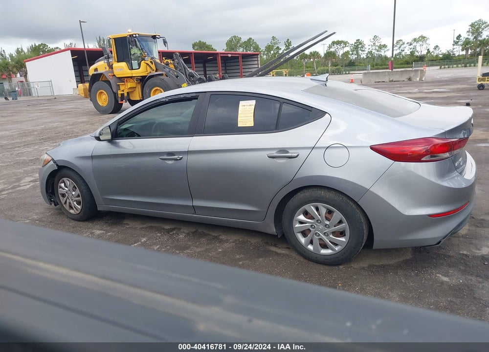 2017 HYUNDAI ELANTRA VIN: 5NPD74LF9HH143709