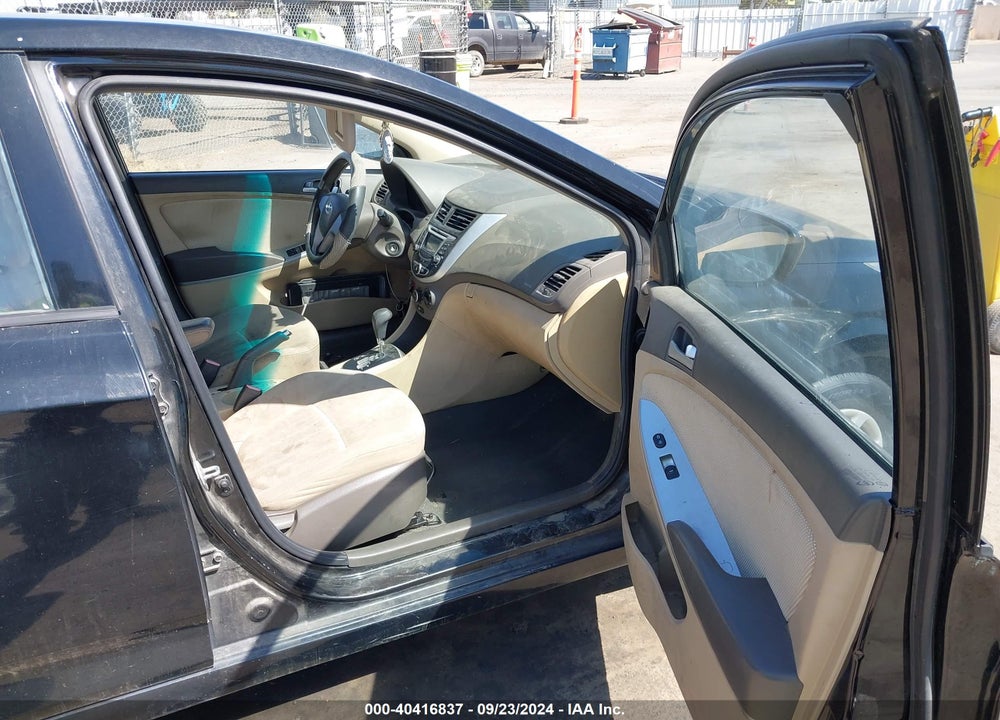 2013 HYUNDAI ACCENT GLS VIN: KMHCT4AE2DU441788