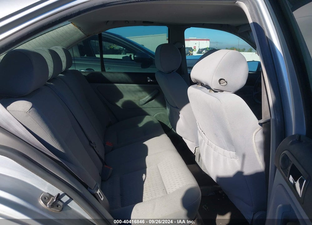 2004 VOLKSWAGEN JETTA GL VIN: 3VWRA69M14M141351