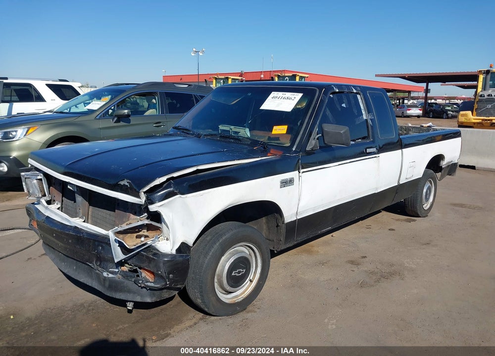 1988 CHEVROLET S TRUCK S10 VIN: 1GCBS19R1J8168789