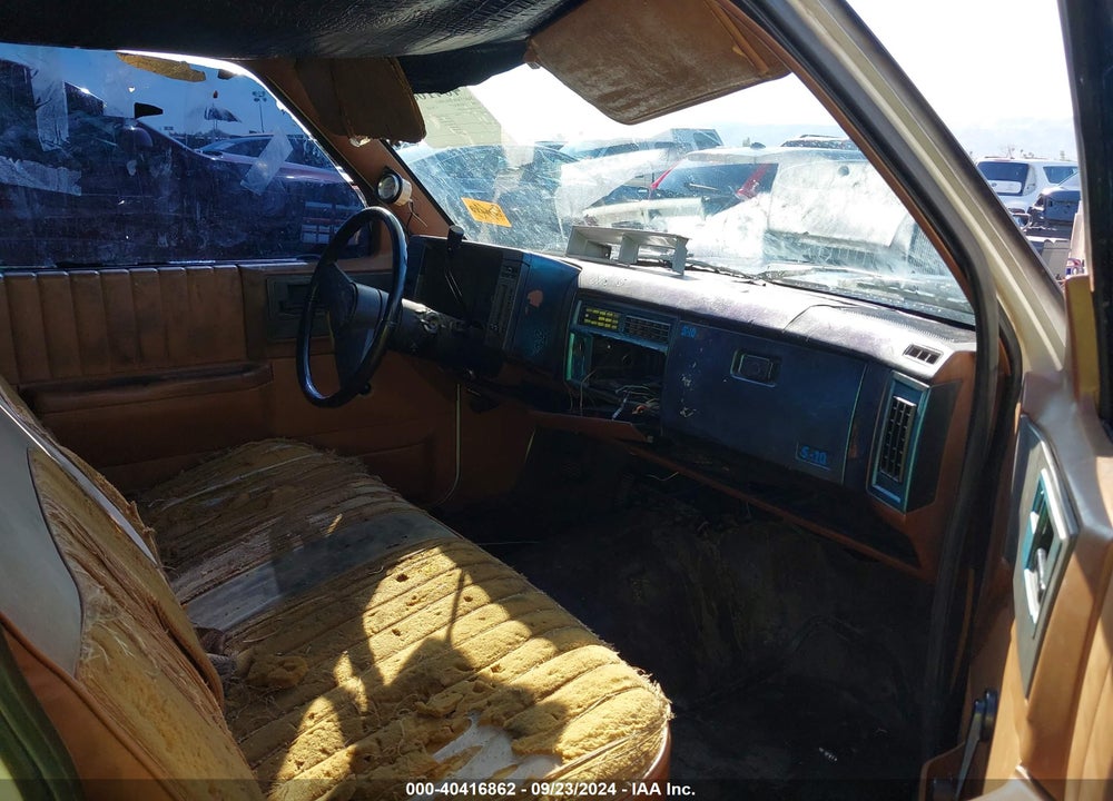 1988 CHEVROLET S TRUCK S10 VIN: 1GCBS19R1J8168789