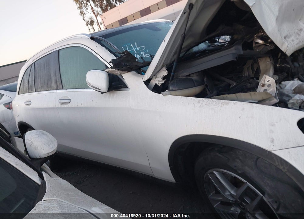 2019 MERCEDES-BENZ GLC 300 VIN: WDC0G4JB5K1002076