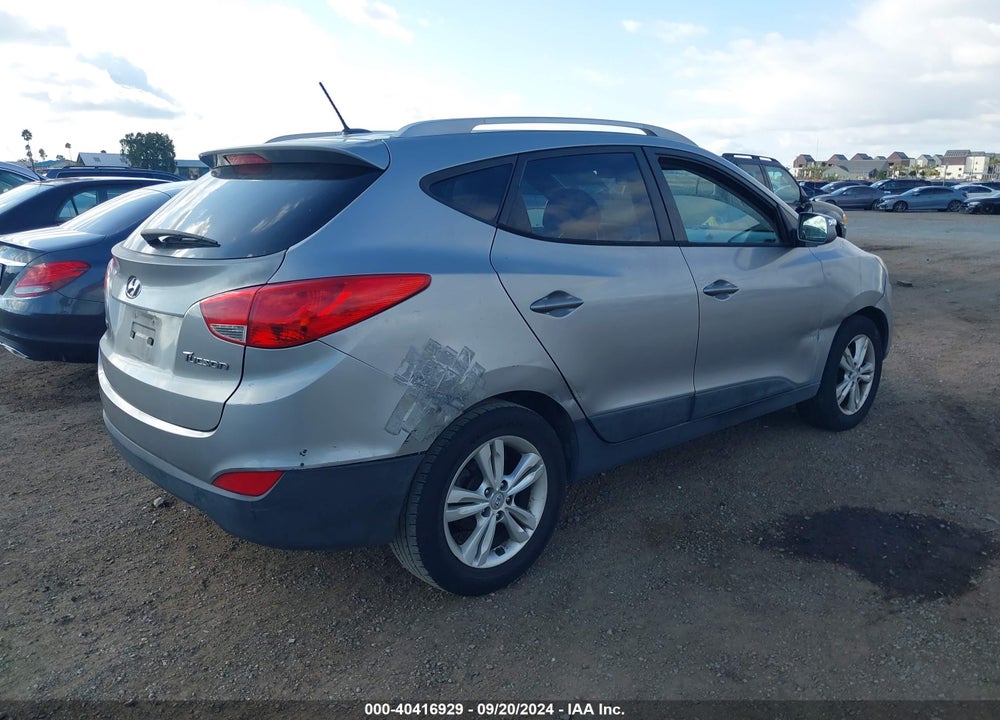 2012 HYUNDAI TUCSON GLS VIN: KM8JU3AC4CU328131