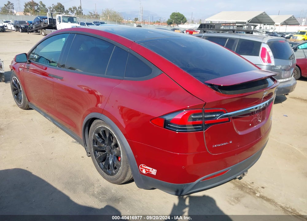 2016 TESLA MODEL X VIN: 5YJXCAE43GFS00583