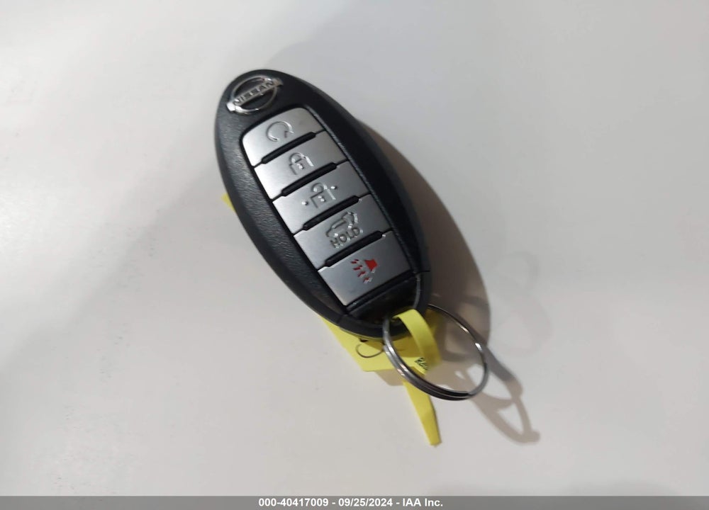 2018 NISSAN ROGUE SV VIN: KNMAT2MT1JP550957