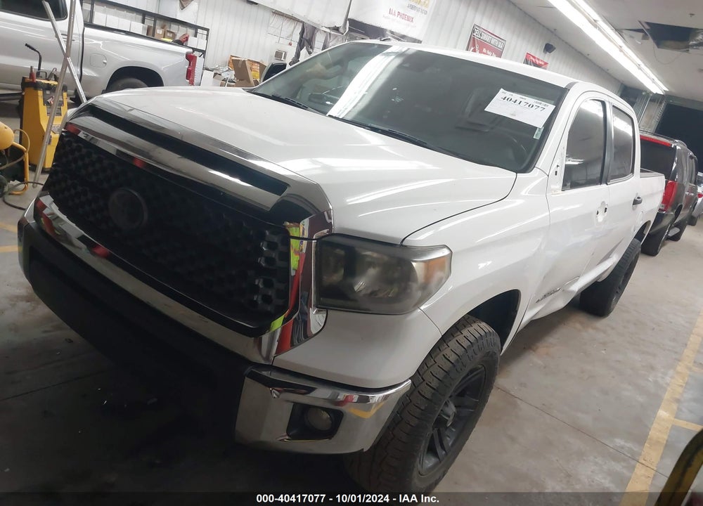 2018 TOYOTA TUNDRA SR5 5.7L V8 VIN: 5TFDY5F13JX686390