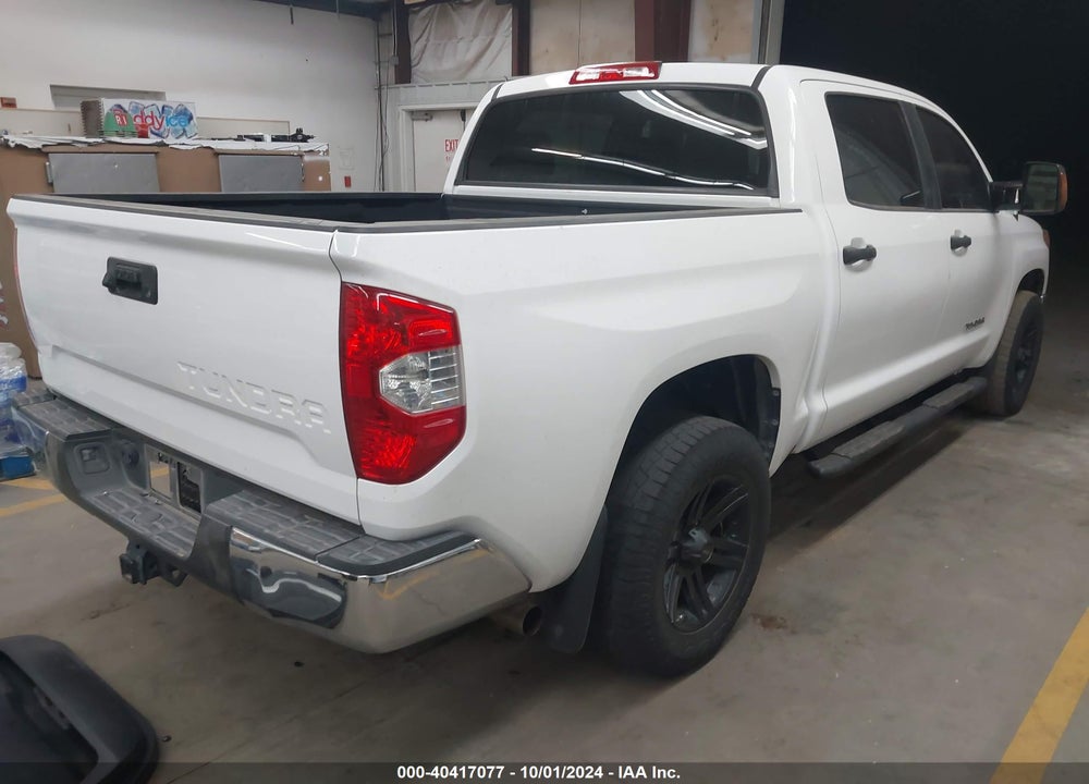 2018 TOYOTA TUNDRA SR5 5.7L V8 VIN: 5TFDY5F13JX686390