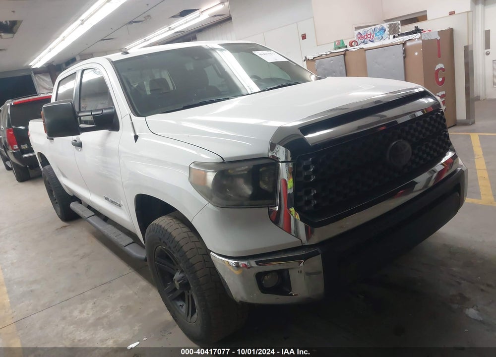 2018 TOYOTA TUNDRA SR5 5.7L V8 VIN: 5TFDY5F13JX686390
