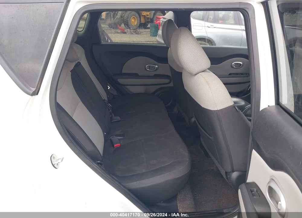 2014 KIA SOUL VIN: KNDJN2A25E7083330