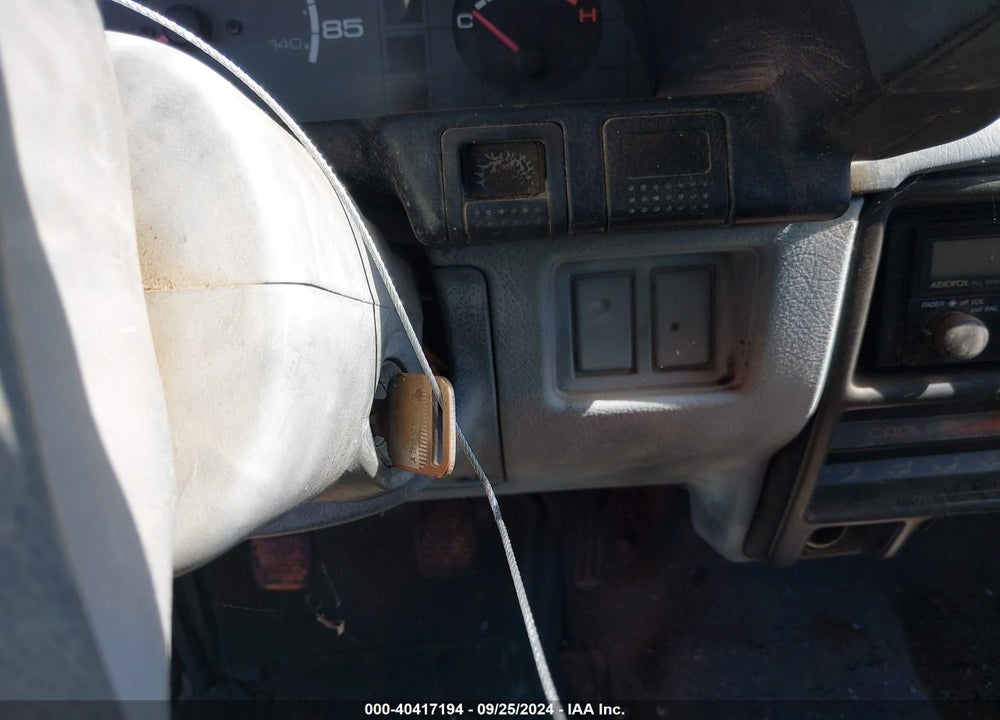 1990 GEO METRO LSI SPRINT CL VIN: 2C1MR2463L6027042