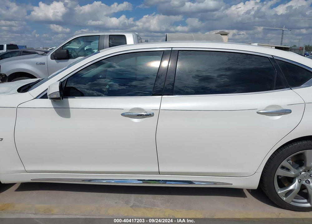 2019 INFINITI Q70L 3.7 LUXE VIN: JN1BY1PP2KM685532