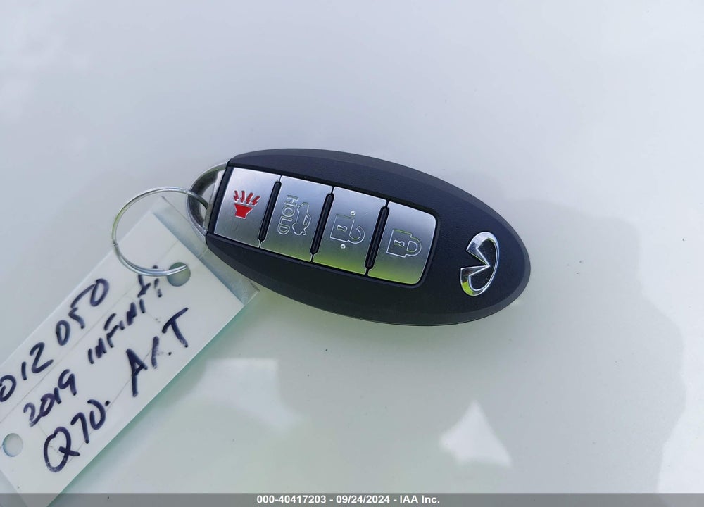 2019 INFINITI Q70L 3.7 LUXE VIN: JN1BY1PP2KM685532
