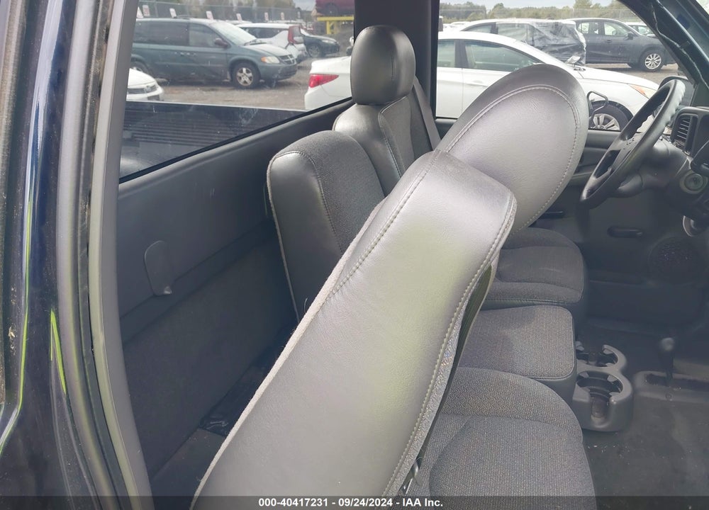 2005 CHEVROLET SILVERADO 1500 VIN: 1GCEK14V65Z139404
