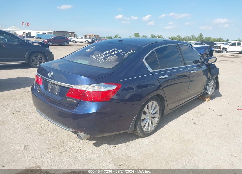 2015 HONDA ACCORD EX-L VIN: 1HGCR2F89FA219572