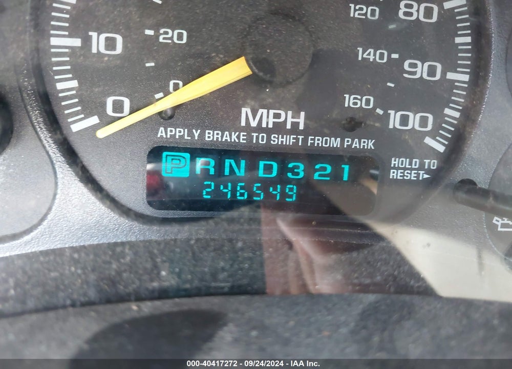 2001 GMC YUKON XL 1500 SLT VIN: 3GKFK16T71G103719