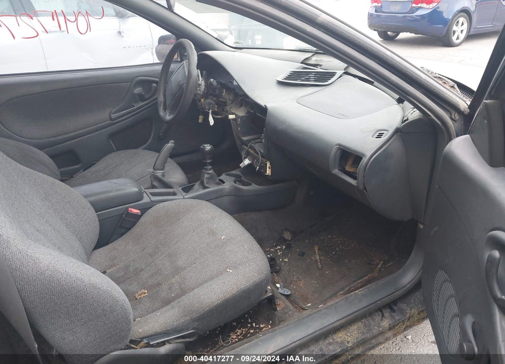 2001 CHEVROLET CAVALIER VIN: 1G1JC124317270343