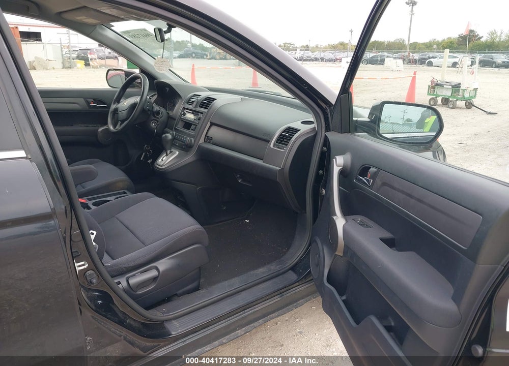2008 HONDA CR-V LX VIN: JHLRE48368C043057