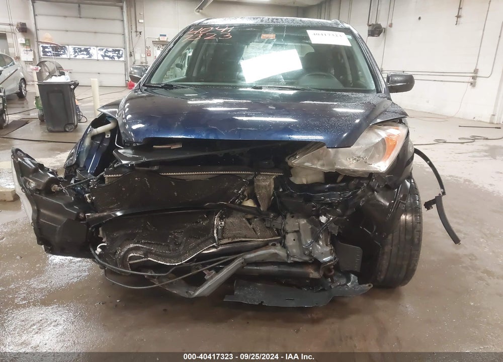 2009 HONDA CR-V LX VIN: JHLRE48389C018212
