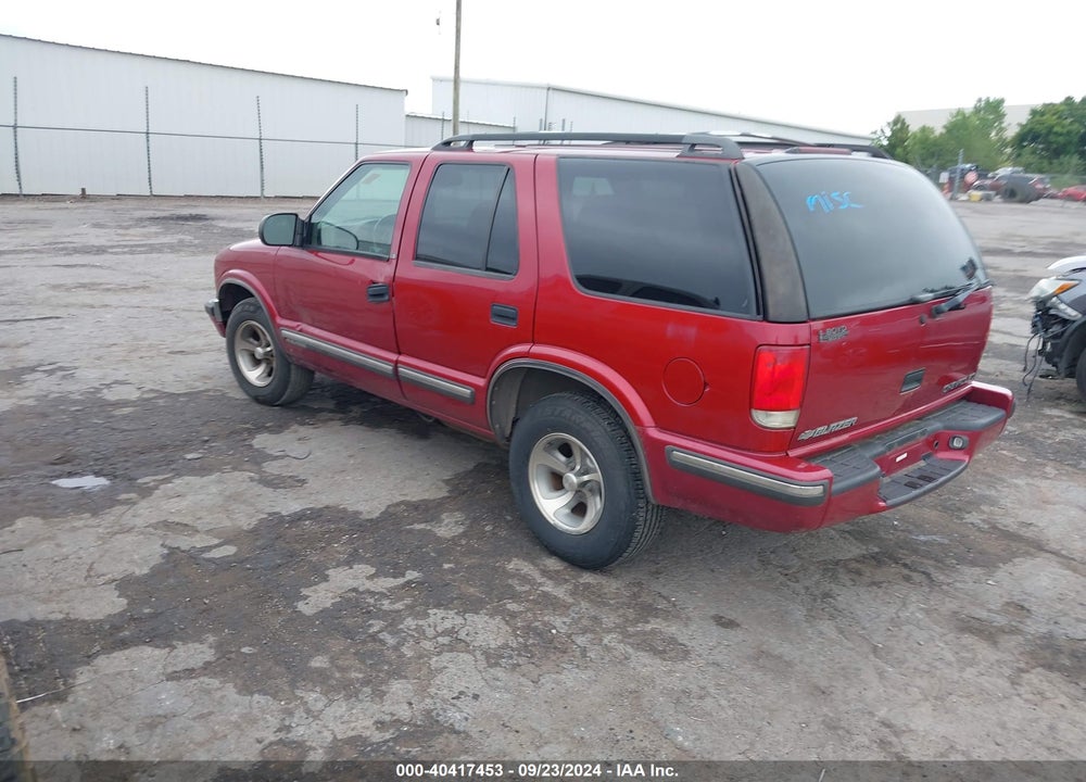 1999 CHEVROLET BLAZER LS VIN: 1GNCS13W8X2135259