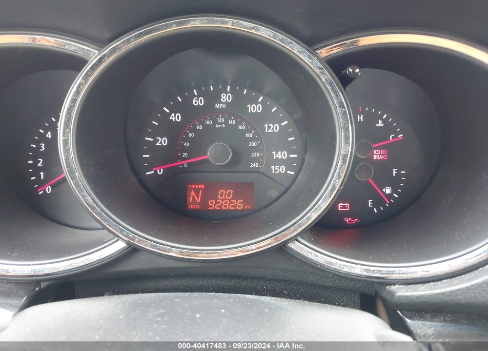 2013 KIA SORENTO LX VIN: 5XYKTCA63DG385364