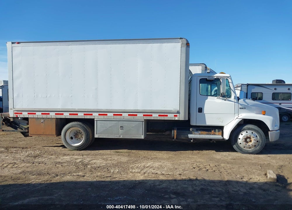 2000 FREIGHTLINER MEDIUM CONVENTIONAL FL70 VIN: 1FV3HJAA9YHF60784