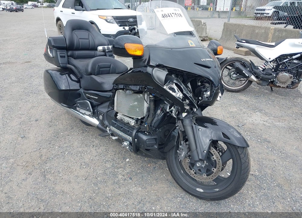 2014 HONDA GL1800 G VIN: JH2SC68V0EK000036