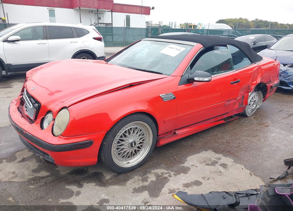 2000 MERCEDES-BENZ CLK 430 VIN: WDBLK70G6YT045207