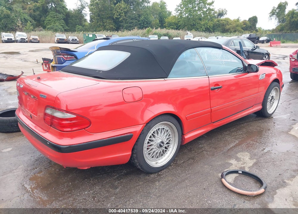 2000 MERCEDES-BENZ CLK 430 VIN: WDBLK70G6YT045207