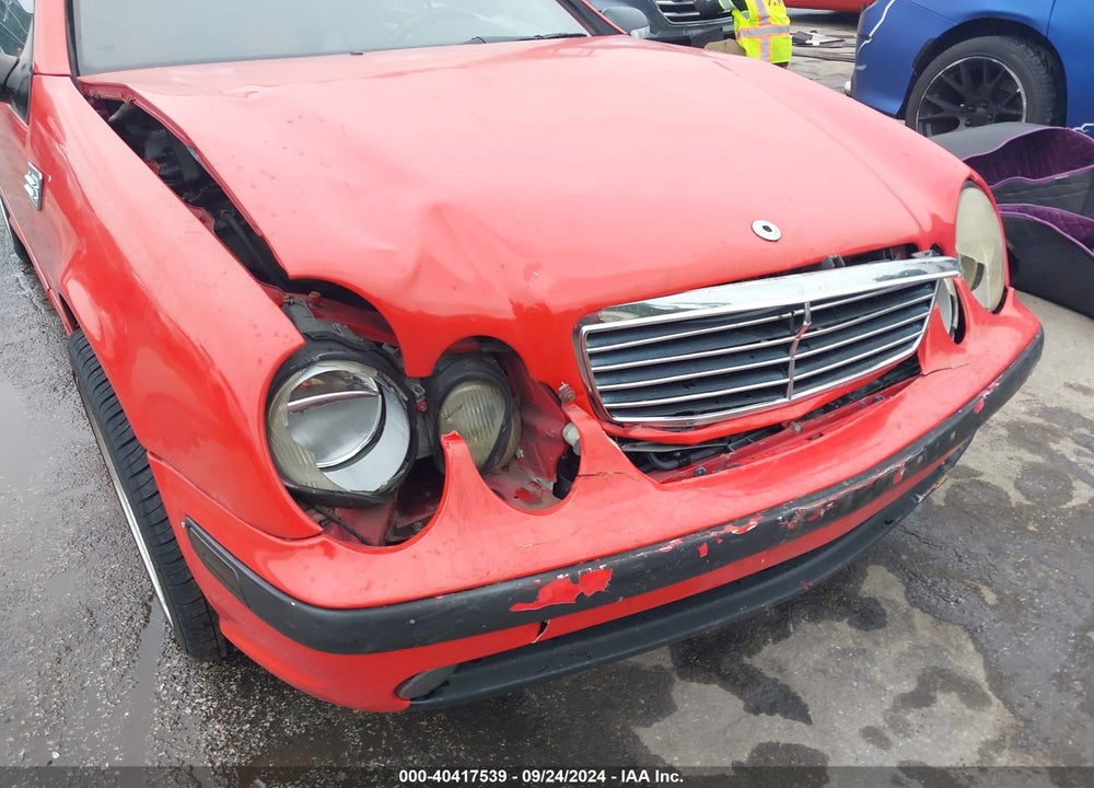 2000 MERCEDES-BENZ CLK 430 VIN: WDBLK70G6YT045207