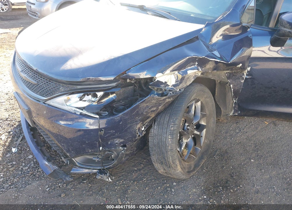 2019 CHRYSLER PACIFICA TOURING L VIN: 2C4RC1BG5KR644326