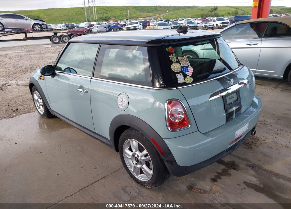 2012 MINI COOPER VIN: WMWSU3C55CT260206