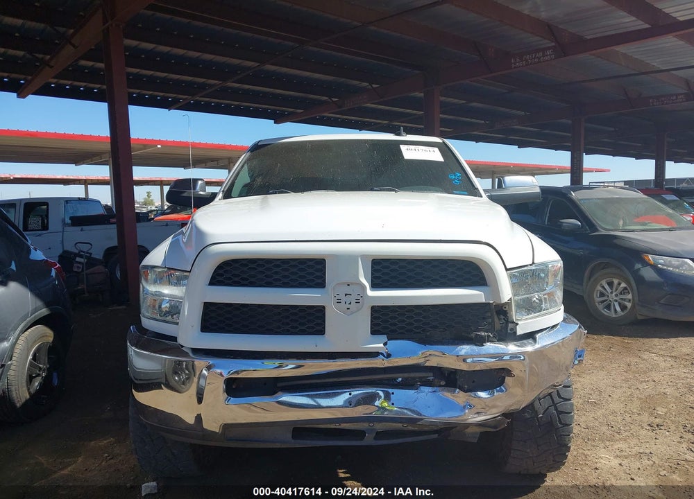 2018 RAM 2500 SLT 4X4 6'4 BOX VIN: 3C6UR5DL5JG205018