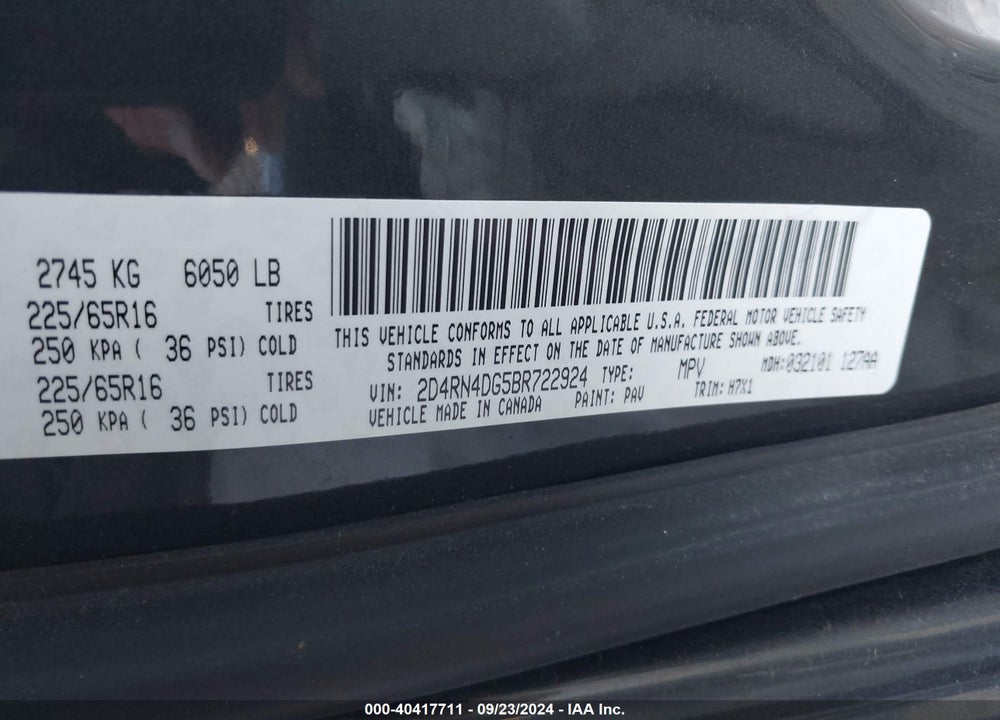 2011 DODGE GRAND CARAVAN EXPRESS VIN: 2D4RN4DG5BR722924