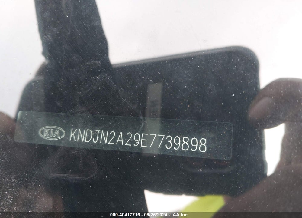 2014 KIA SOUL VIN: KNDJN2A29E7739898