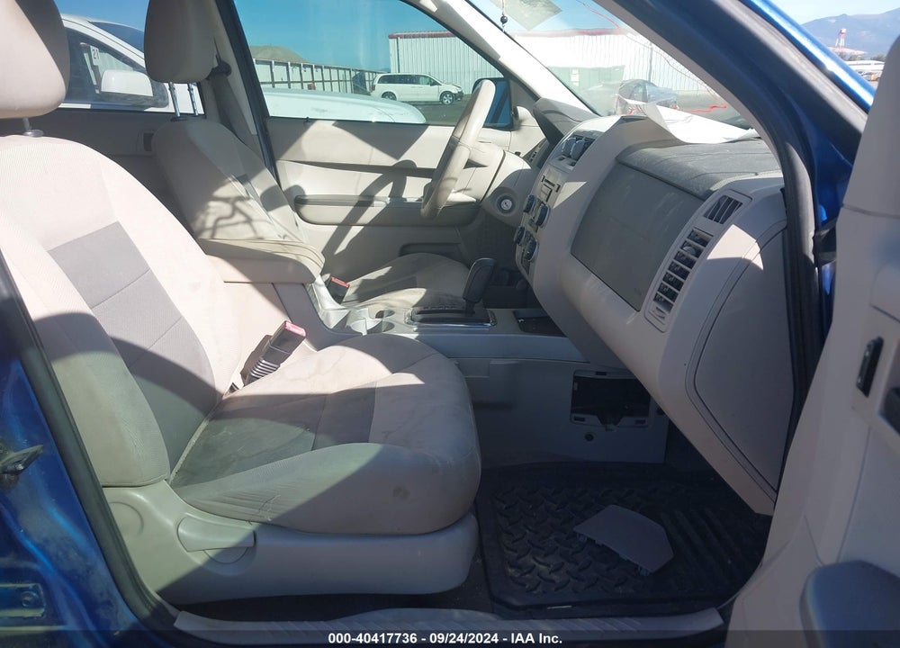 2008 FORD ESCAPE XLT VIN: 1FMCU93158KC97823