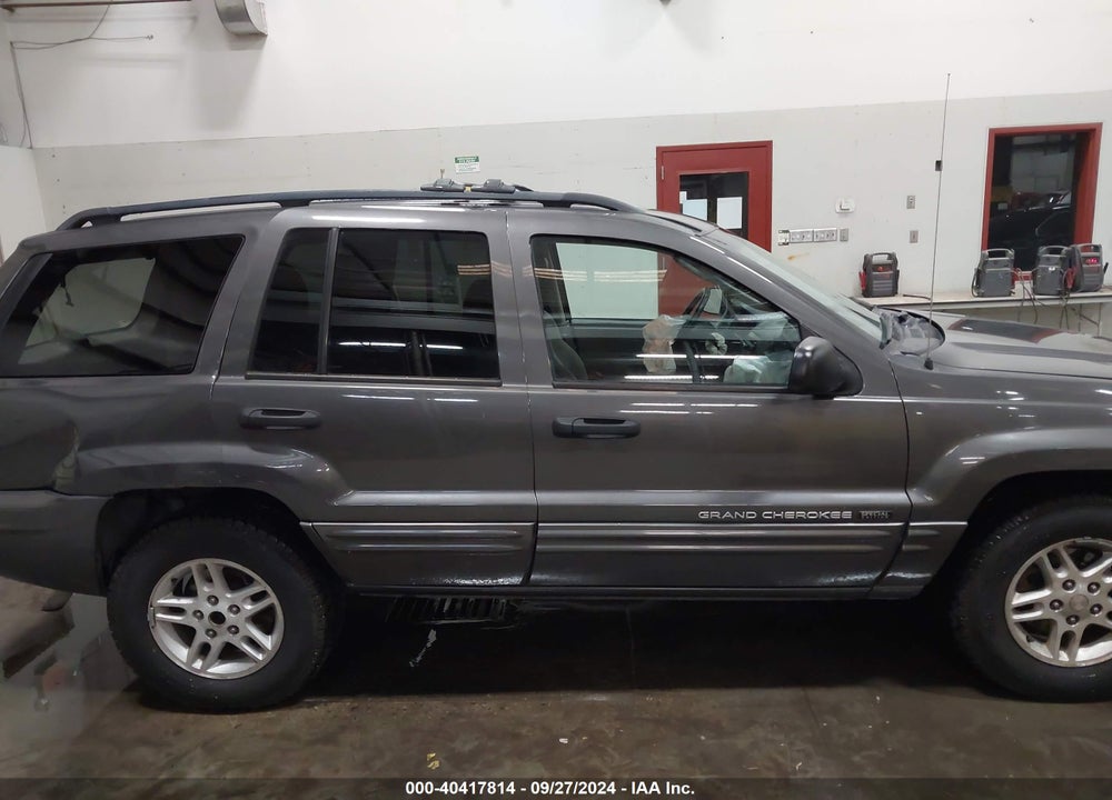 2004 JEEP GRAND CHEROKEE LAREDO VIN: 1J4GW48S94C176571