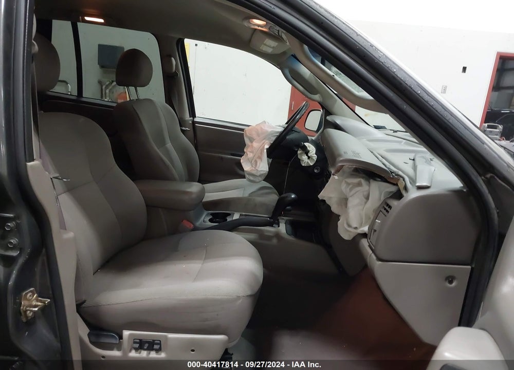 2004 JEEP GRAND CHEROKEE LAREDO VIN: 1J4GW48S94C176571