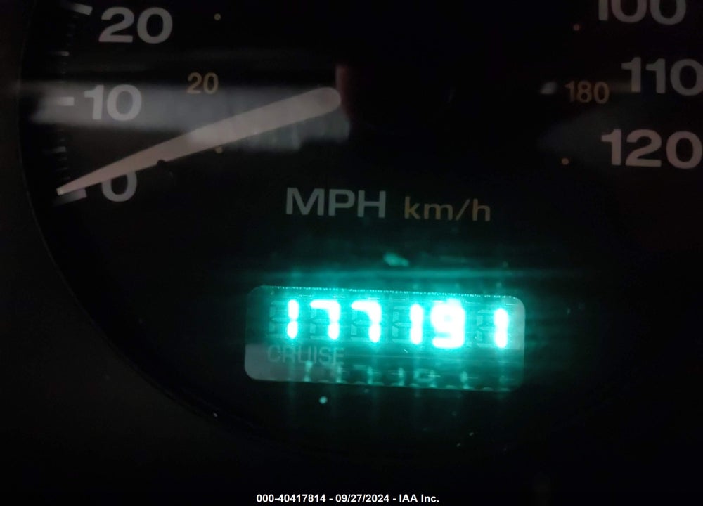 2004 JEEP GRAND CHEROKEE LAREDO VIN: 1J4GW48S94C176571