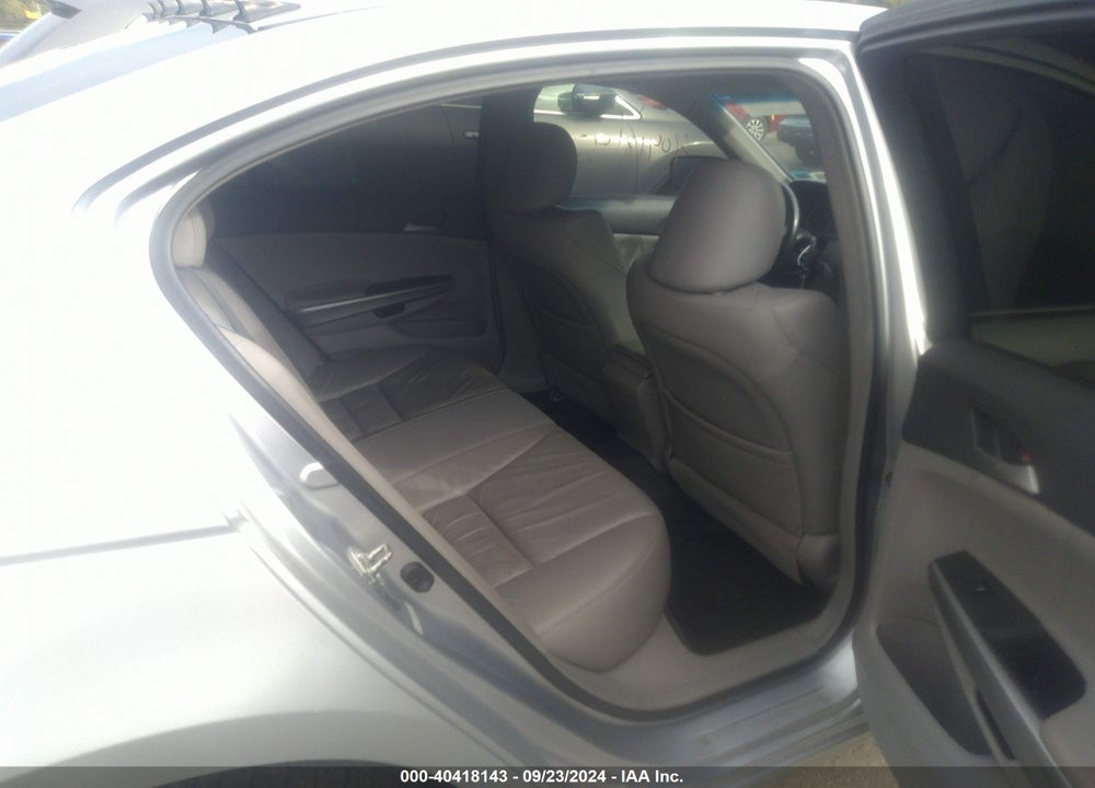 2009 HONDA ACCORD 2.4 EX-L VIN: 1HGCP26879A067981