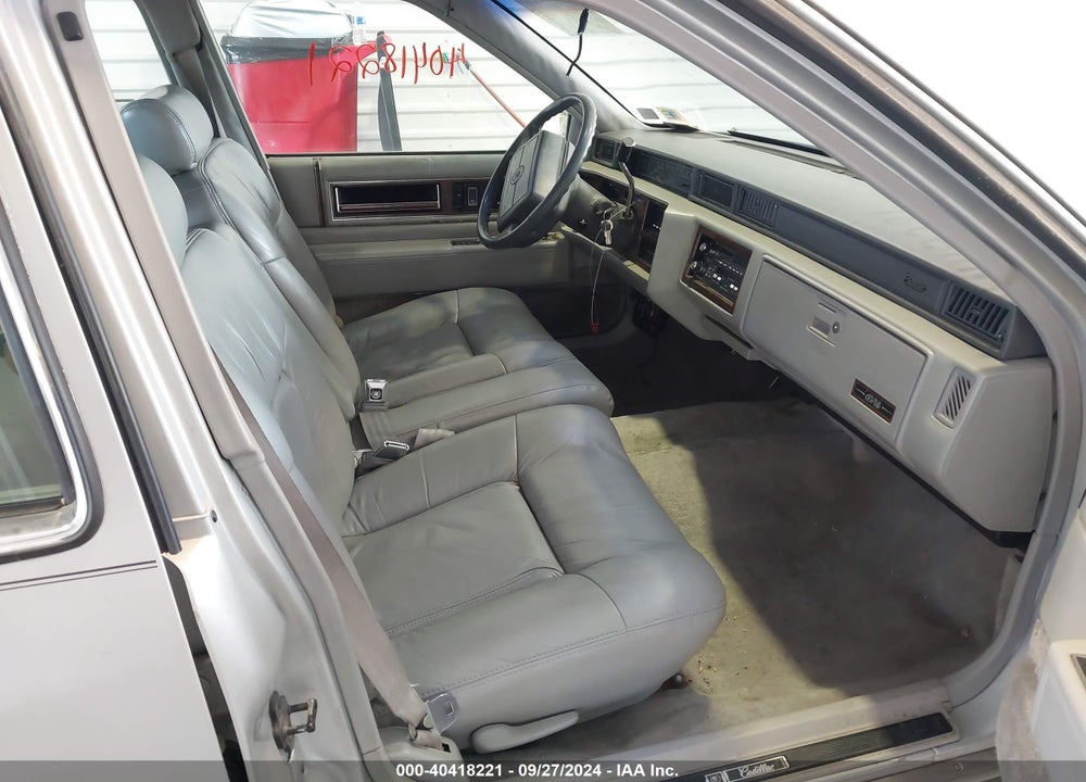 1992 CADILLAC DEVILLE VIN: 1G6CD53B3N4206007