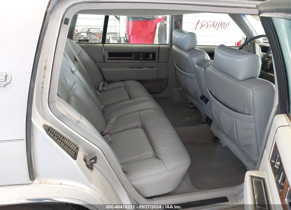 1992 CADILLAC DEVILLE VIN: 1G6CD53B3N4206007