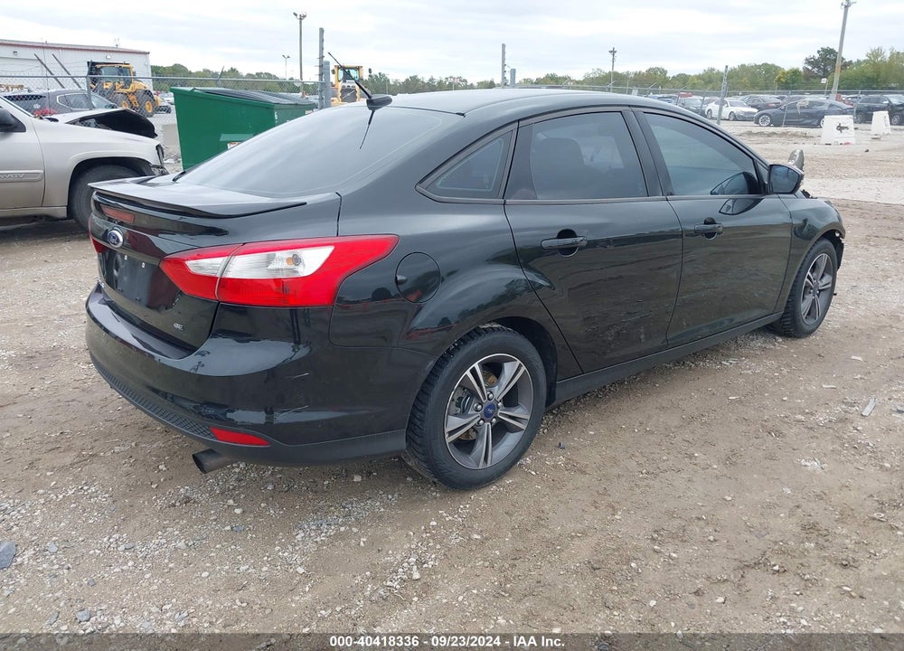 2014 FORD FOCUS SE VIN: 1FADP3F23EL437431