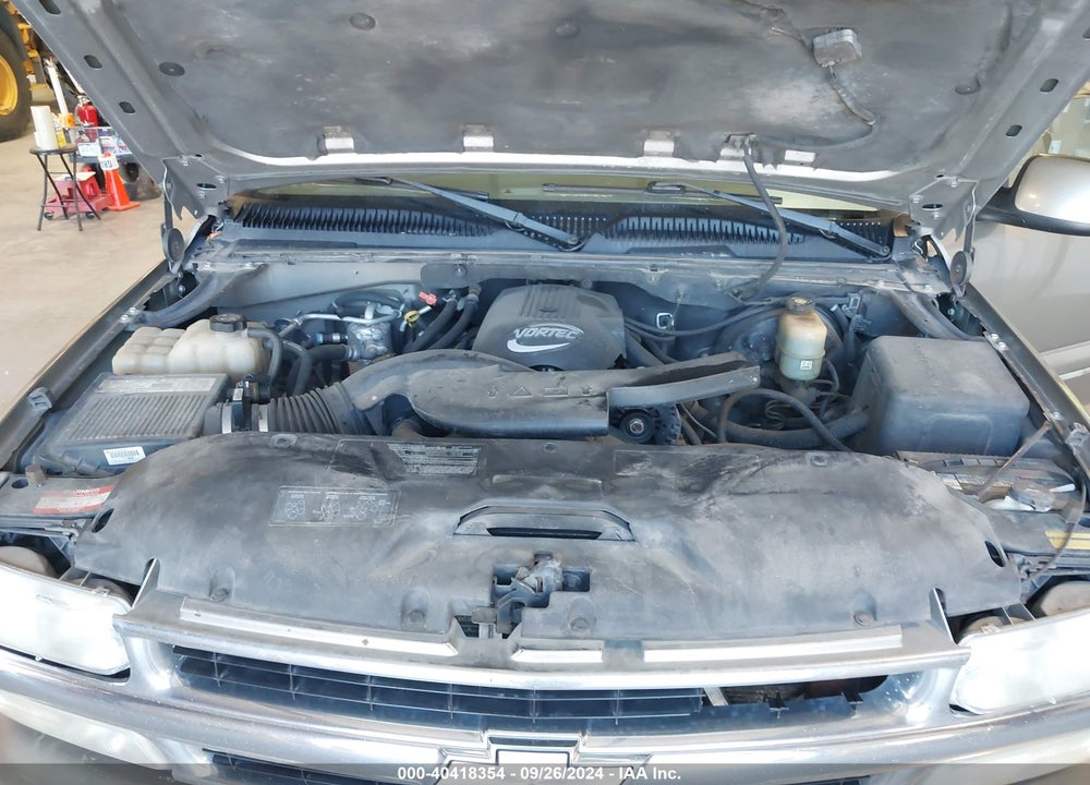 2002 CHEVROLET SUBURBAN 1500 LT VIN: 1GNFK16Z92J248008