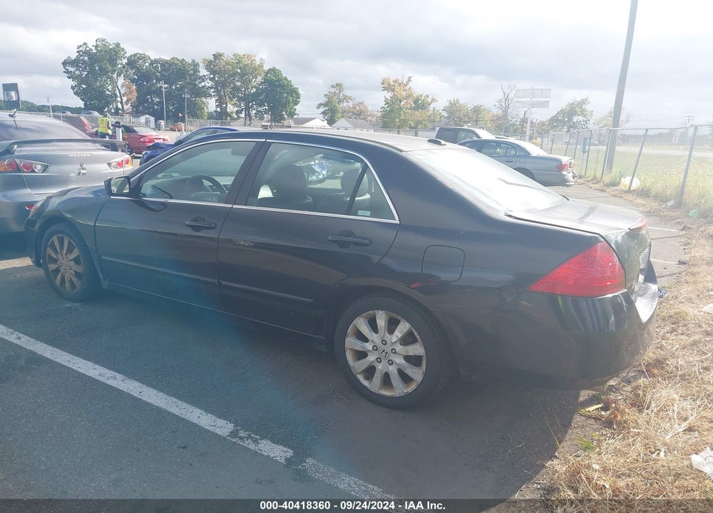 2007 HONDA ACCORD 3.0 EX VIN: 1HGCM66517A058924